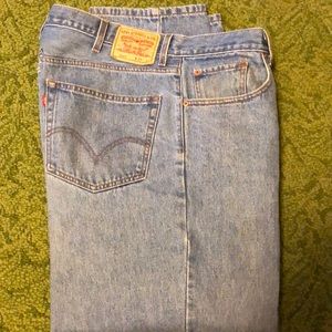 NWOT Men’s Levi’s 560 38X32